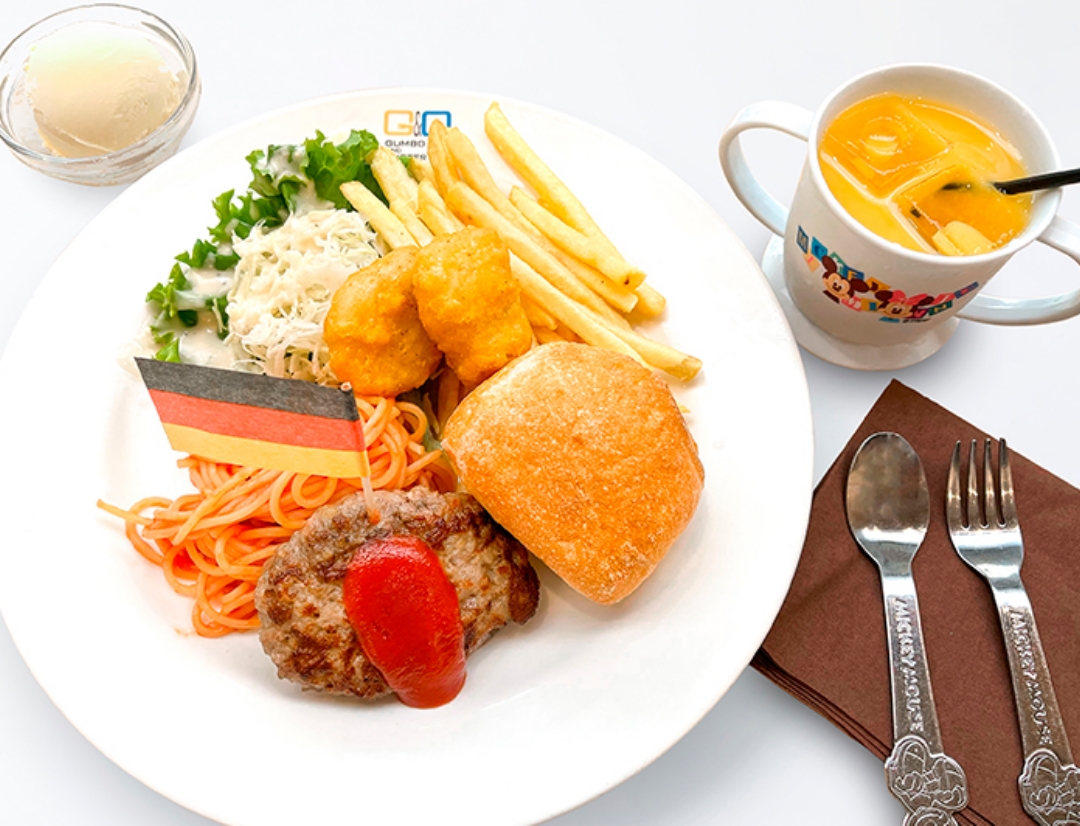 お子様プレートデザートドリンク付き